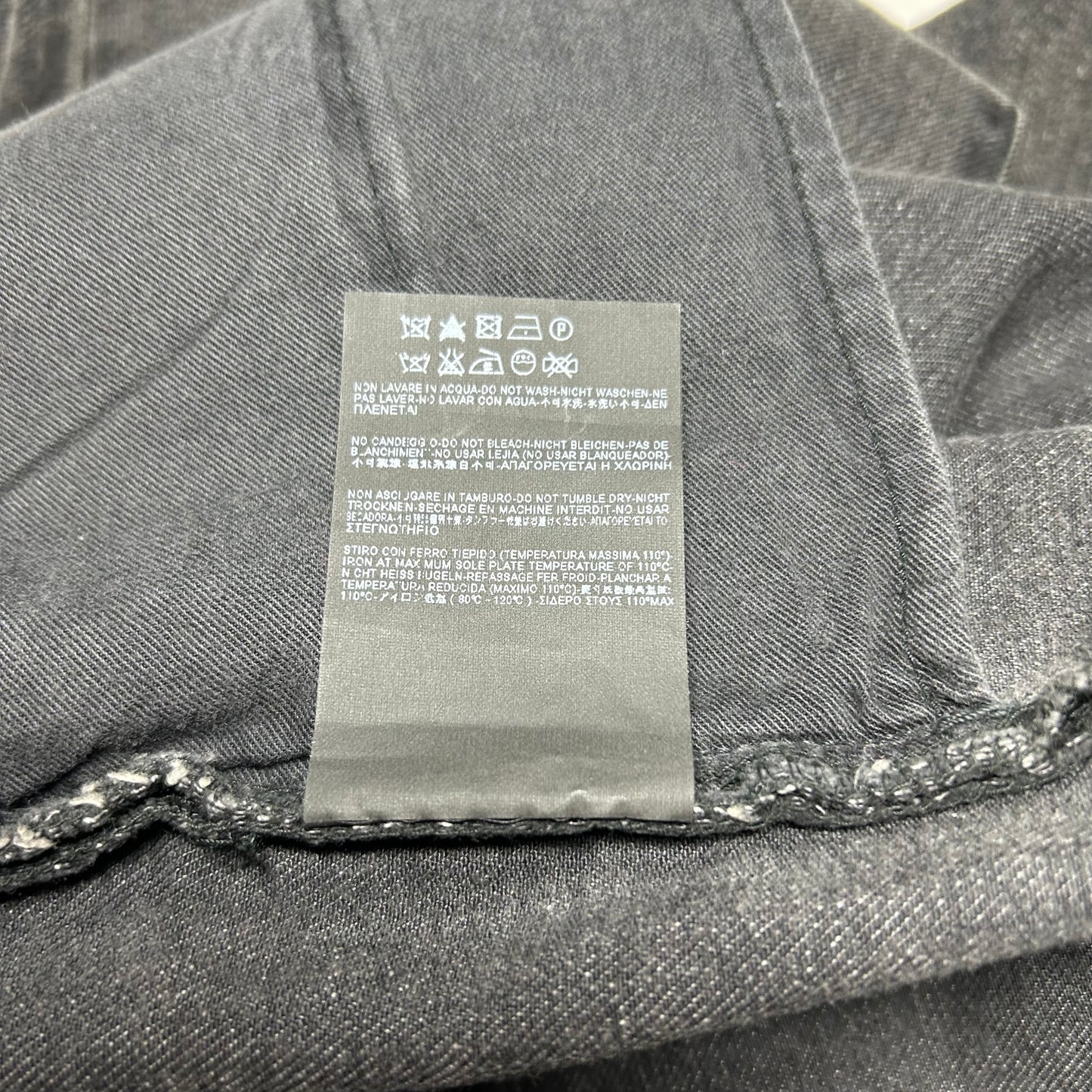 Saint Laurent D01 M/SL-LW Slim Low Waist Jeans w/ Button Fly - 36 x 36 - Washed Gray