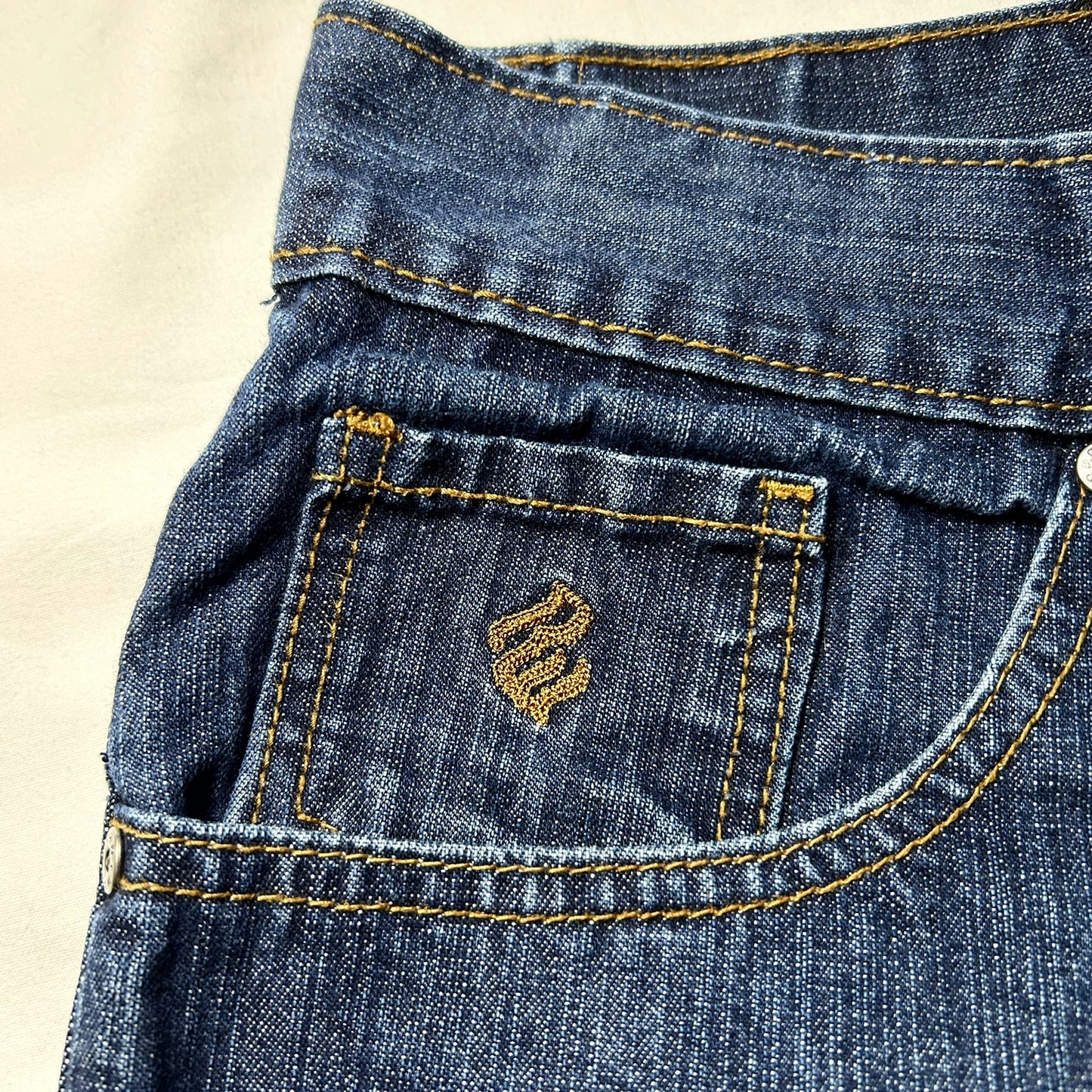 Rocawear Y2K Jean Shorts w/ Embroidered Pockets - 32