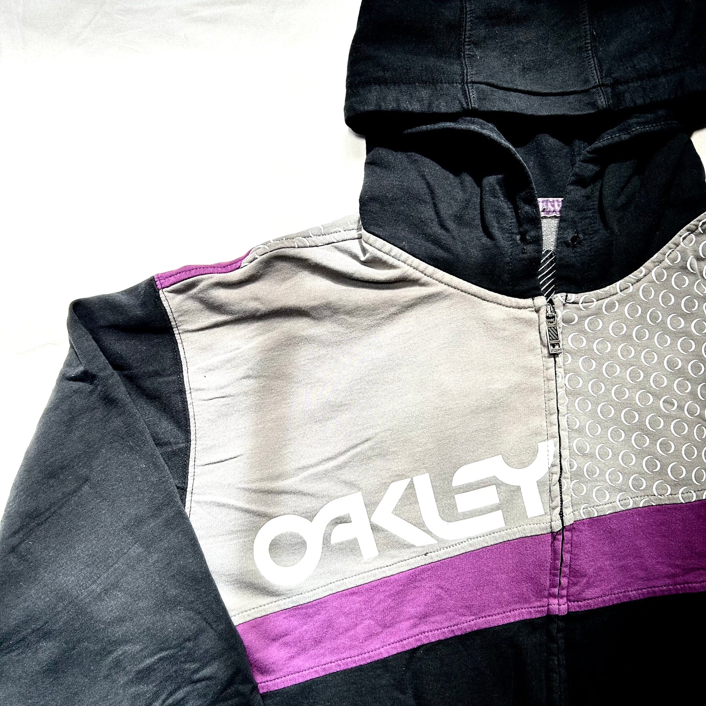 Oakley Spring 2010 Large Print Logo Full-Zip Hoodie - Large - Black w/ Gray and Purple