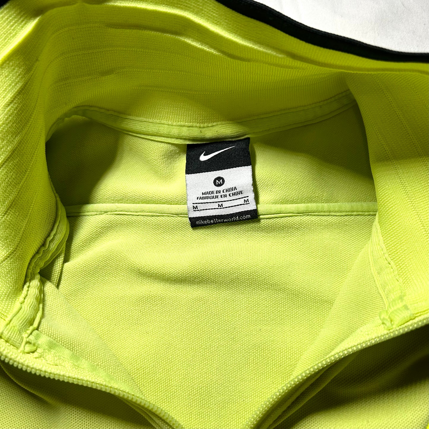 Nike Juventus Soccer/Football Full Zip Warmup Jacket - Medium - Lime Yellow