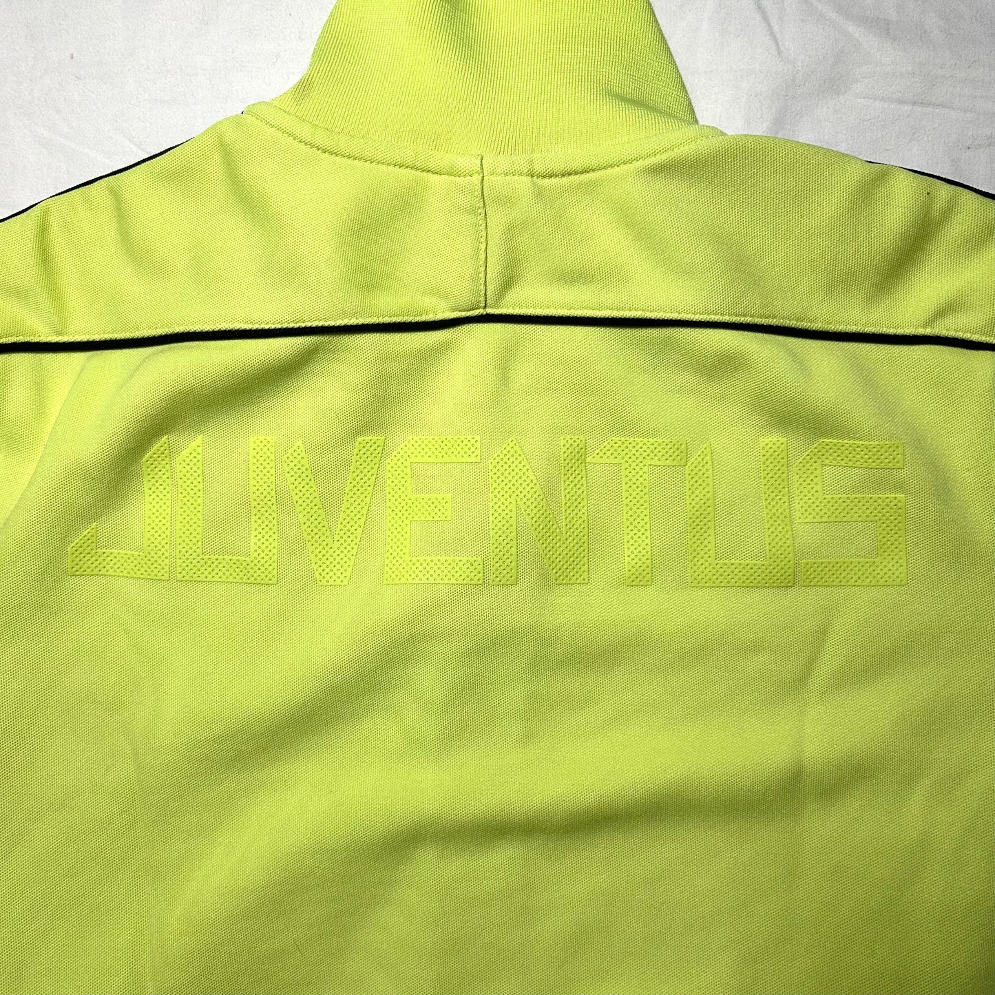 Nike Juventus Soccer/Football Full Zip Warmup Jacket - Medium - Lime Yellow