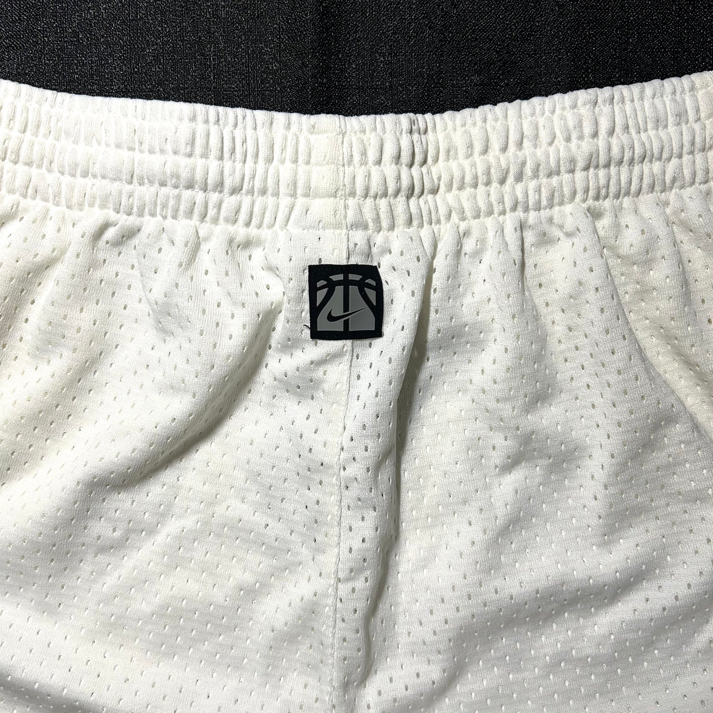 New w/ Tags Y2K Nike Hoop Deadstock Basketball Shorts - 2XL - 135912-101