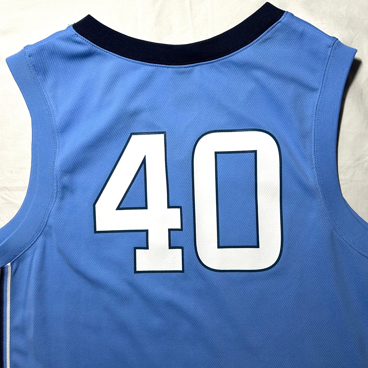 Jordan Nike Team Sports UNC Tarheels #40 Basketball Jersey - Large - Carolina Blue