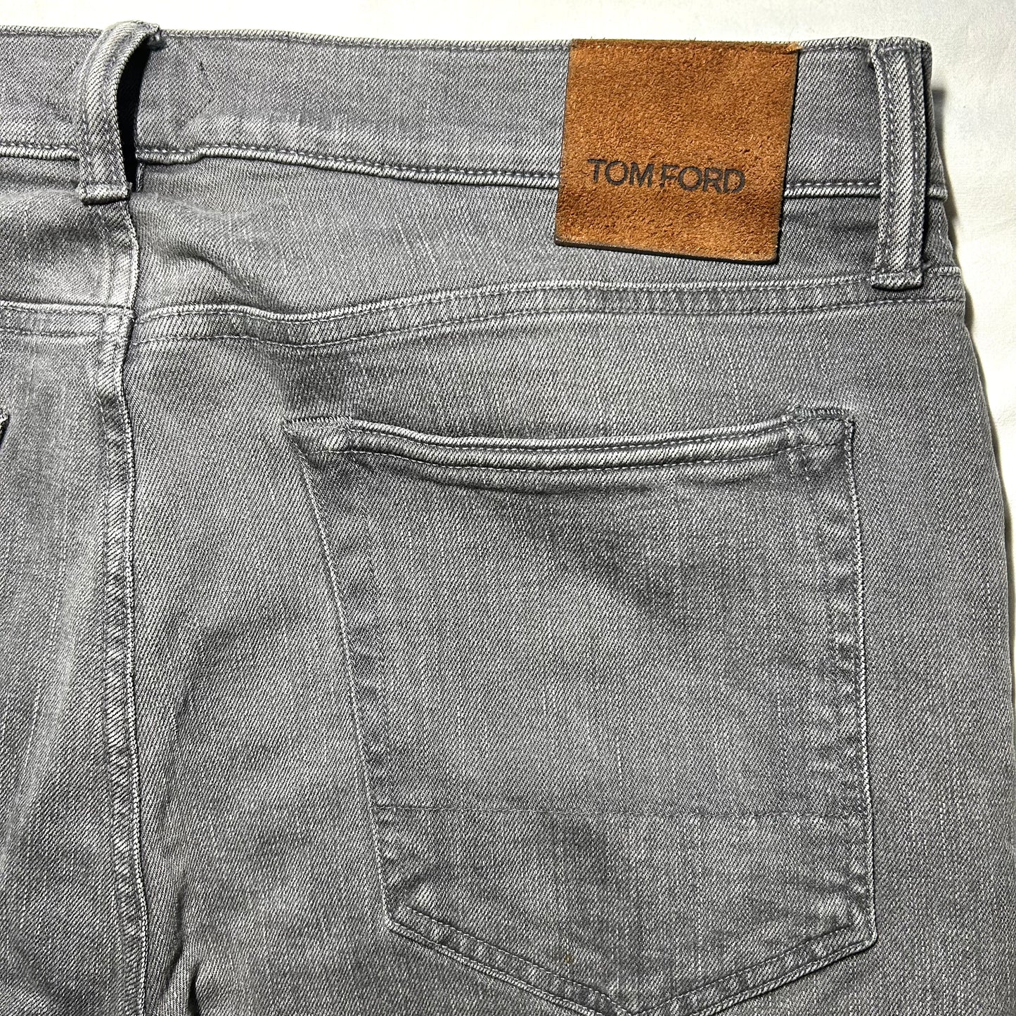 Tom Ford Straight Cut Selvedge Denim Jeans TFD002 - 36 x 34 - Gray Wash