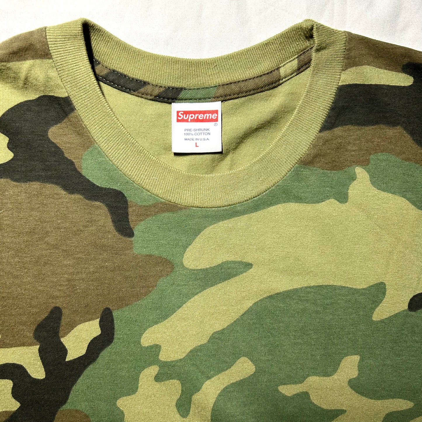 Supreme "Pouvoir Supreme Au Peuple" T-Shirt (Spring/Summer 2019) - Large - Camo