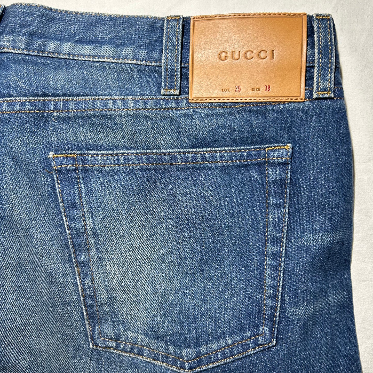 Gucci Regular Fit Washed Jeans (Lot 25) - 38 x 34 - Indigo