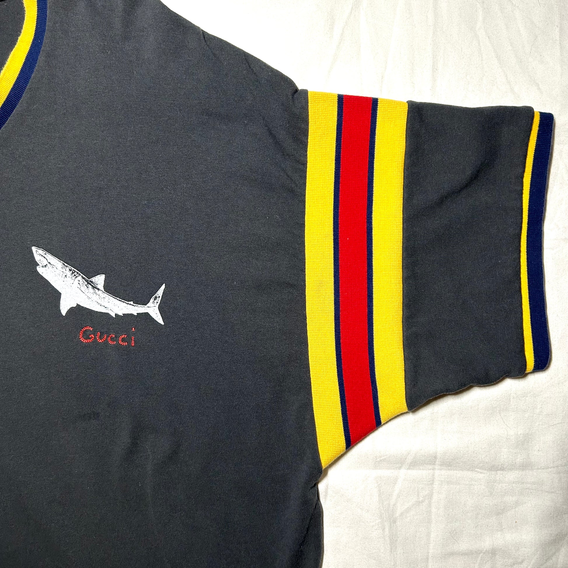Gucci Shark w Embroidered Logo V Neck T Shirt 2XL Gray Thrifted Greatness
