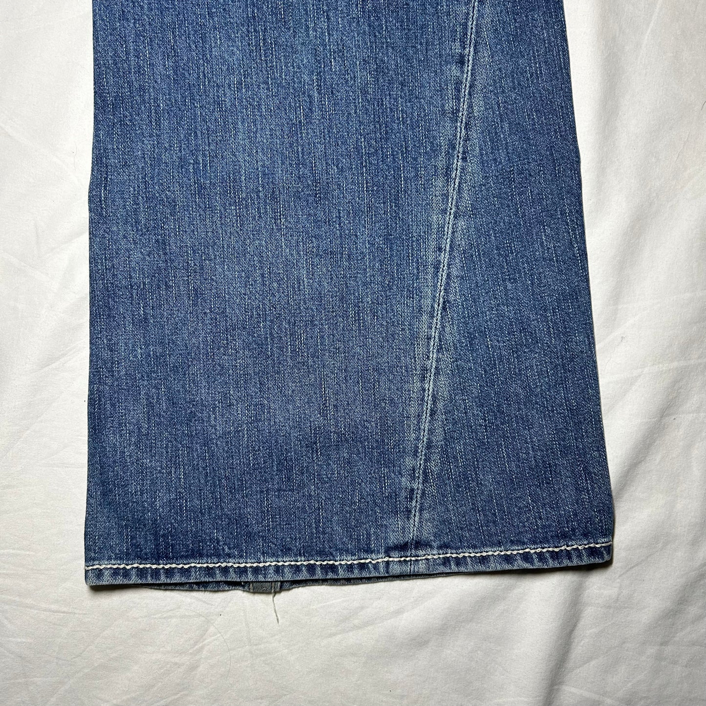 True Religion Joey Big T Flare Jeans Made in USA - 38 x 34 - Light Indigo/White Stitching