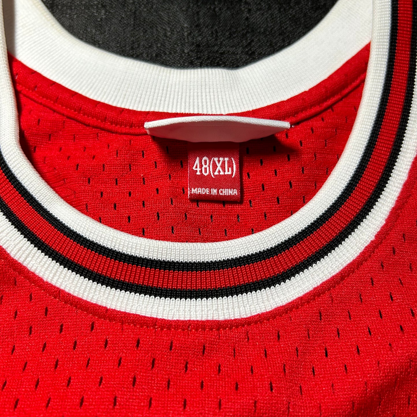 Mitchell & Ness Hardwood Classics Chicago Bulls Michael Jordan #23 1984-1986 Authentic Rookie Jersey - 48 (XL) - Red