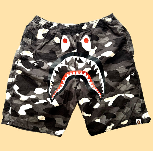 Bape City Camo Shark Beach Pants Spring/Summer 2017 (Glow-in-the-Dark) - Large - Black