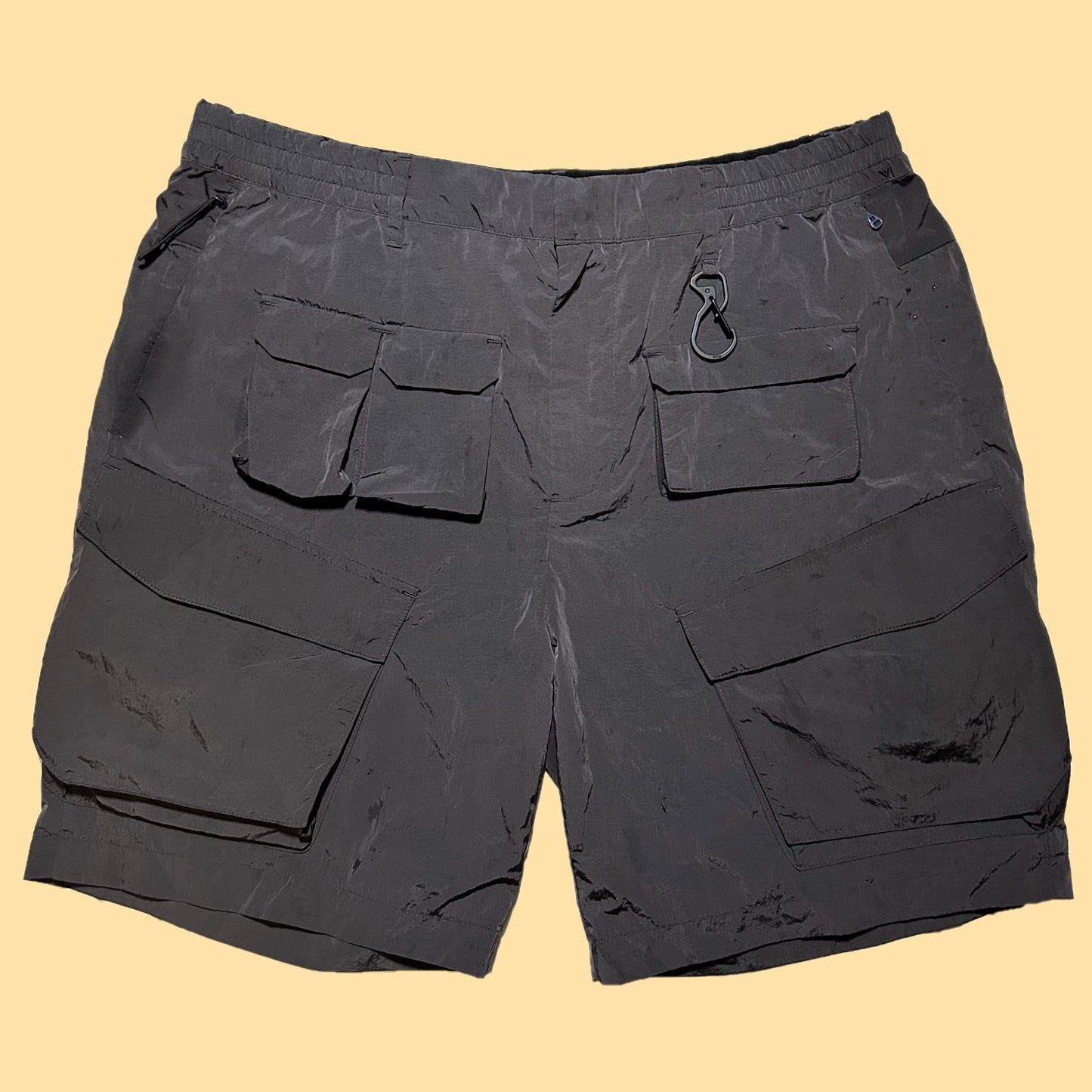 Kith Multi-Pocket Reflective Nylon Shorts - Large - Metallic Black