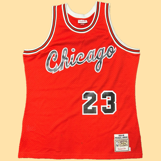 Mitchell & Ness Hardwood Classics Chicago Bulls Michael Jordan #23 1984-1986 Authentic Rookie Jersey - 48 (XL) - Red